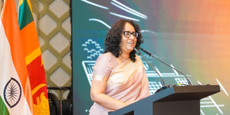 සූර්ය බලශක්තිය මත පදනම් වූ අනාගතයක් සඳහා කැපවෙනවා – හරිනි