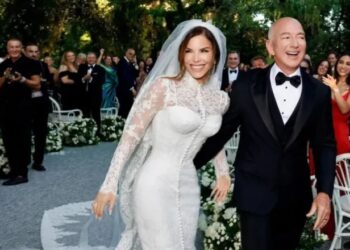 සේවකයන්ගේ ශ්‍රමය සූරා අති සුඛෝපභෝගී ජීවිත ගෙවන ජෙෆ් බේසෝස්ගේ මඟුල