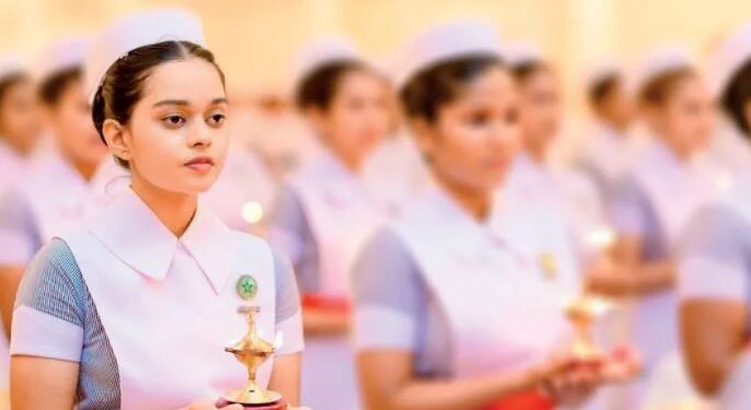 නර්ස් කෙනෙක් වෙන්න ආස අයට හොඳ ආරංචියක්