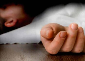 කැබ් රථයට යට වී සිව් හැවිරිදි දරුවා මිය ගිය අවාසනාවන්ත පුවතක්