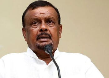 එස්.එම්. චන්ද්‍රසේන අත්අඩංගුවට ගනියි