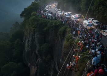 අපේ රටේ මනුස්සකම පෙන්නපු දිගම රාත්‍රිය