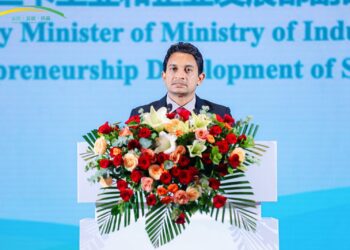 වෙළෙඳ හා ආයෝජන අවස්ථා ශක්තිමත් කිරීමට කර්මාන්ත නියෝජ්ය ඇමති චීන සංචාරයක