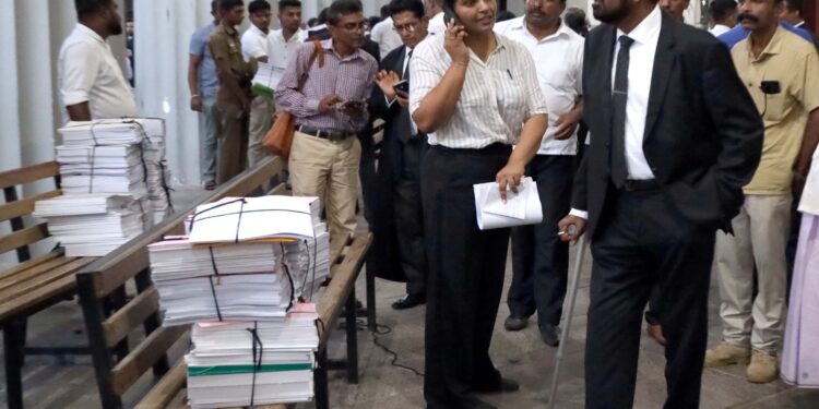 කෙහෙළිය ඇතුළු විත්තිකරුවන්ට ඇප සමඟ අධි චෝදනා