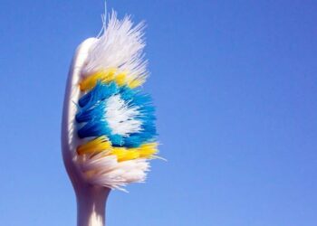 දත් බුරුසුවේ ඔබ නොදත්  පිළිකුල් කතාව