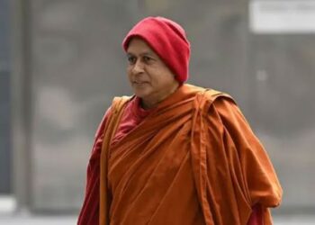 රසකැවිලි දී ආවාස ගෙට ගැහැණු ලමුන් ගෙන්වූ නා ඔටුන්නේ හිමියන්ට වැඩ වරදියි