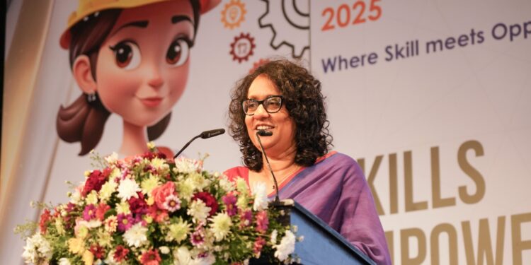 අපේ දරුවන්ට රට ගොඩනැගීමට අවශ්ය ශක්තිය සහ ආකල්ප පවතින බව මට විශ්වාසයි. – හරිනි