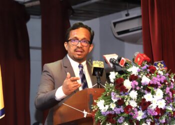 ලංකාව ලෝකයේ නිල් මැණික් කේන්ද්‍රස්ථානය බවට පත් කිරීම රජයේ අරමුණයි – සුනිල් හදුන්නෙත්ති