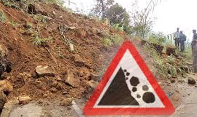 මහනුවරට නුවරඑළියට නායයෑම් රතු නිවේදන තවදුරටත්