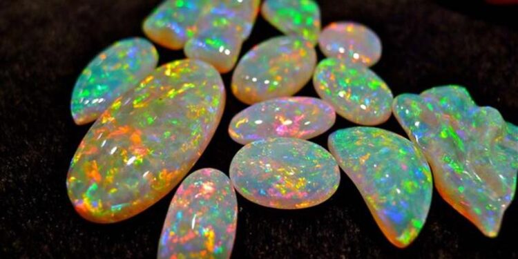 මැණිකක් තමන්ගෙම කරගන්න අවස්තාවක් – ඔබේ වාසනාවත් උරගා බලන්න පුළුවන්