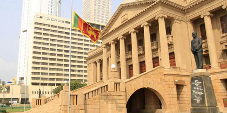 කැබිනට් මණ්ඩලයේ සහ රාජ්‍ය ආයතන ප්‍රධානීන්ගේ විශාල වෙනසක් නුදුරේදීම