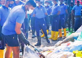 ගාල්ල ධීවර වරාය පිරිසිදු කිරීමේ ‘ක්ලීන් ශ්‍රී ලංකා’ දැවැන්ත මෙහෙයුම ඇරඹෙයි