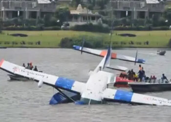 ග්‍රෙගරි වැවට ගුවන් යානයක් කඩා වැටිලා