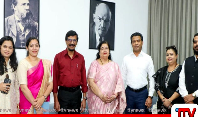 සුපිරි බොලිවුඩ් ගායිකා අනුරාධා පෞද්වාල් සහ ටිල්වින් සිල්වා අතර හමුවක්