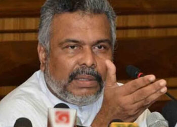 නන්දනගේ අවසන් කටයුතු අදයි – සැකයක් හේතුවෙන් ආදාහනය වෙනුවට භූමදානය