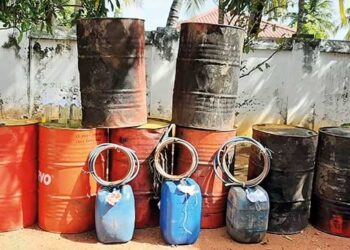 සල්ලිත් ඉවරයි පණත් ඉවරයි ! ලංකාවේ කසිප්පු සාපය නිසා 37% බොන්නේ වස