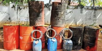 සල්ලිත් ඉවරයි පණත් ඉවරයි ! ලංකාවේ කසිප්පු සාපය නිසා 37% බොන්නේ වස