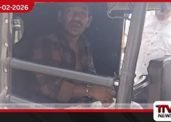 රන් මුදුවකට පිත්තල මුදුවක් මාරු කර වංචා කළ පුද්ගලයා තලවකැලේදී අත්අඩංගුවට