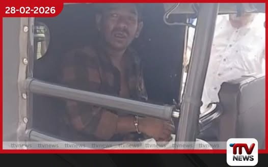 රන් මුදුවකට පිත්තල මුදුවක් මාරු කර වංචා කළ පුද්ගලයා තලවකැලේදී අත්අඩංගුවට