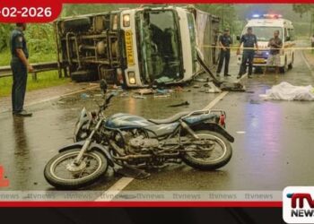 මාතර සහ දමන ප්‍රදේශවල මාරක රිය අනතුරු දෙකක් තිදෙනෙකු මියයයි