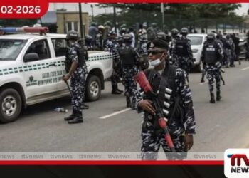 උතුරුදිග නයිජීරියාවේ  ගම්මාන කිහිපයකට  සන්නද්ධ ප්‍රහාරයක් 32ක් මරුට