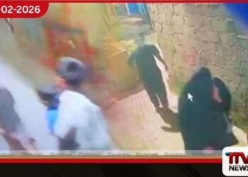 ජින්තුපිටිය මාරක වෙඩි තැබීමේ සිද්ධිය  සම්බන්ධයෙන් රාජකාරිය පැහැර හැරි පොලිස් නිලධාරීන් දෙදෙනාට ඇප