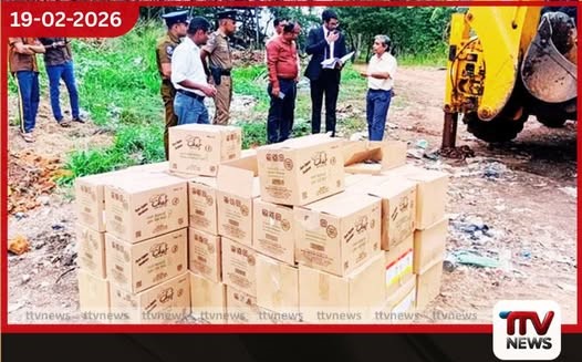 මෝල් හිමියන්ගේ තහංචි මැද වවුනියාවේ ගොවීන් රජයේ වී ගබඩා පෝලිමේ