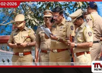 උත්තර් ප්‍රදේශ්හි  කස්ගන්ජ්හිදී එකම පවුලේ පස්දෙනෙකු  මියගොස් සිටියදී හමුවෙයි