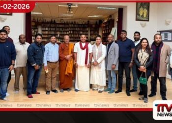 නාමල් රාජපක්ෂ ලන්ඩන් බෞද්ධ විහාරයේ සංචා­ර­යක