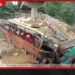 නේපාලයේදී මගී බස් රථයක් ප්‍රපාතයකට පෙරළී 19ක් මරුට