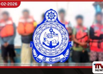 මන්නාරම් මුහුදේ නීති විරෝධී ලෙස මසුන් ඇල්ලූ ඉන්දීය ධීවරයින් 12ක් නාවික හමුදා භාරයට