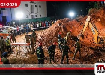 එලියකන්දේ පස් කන්දකට යටවූ පුද්ගලයෙකු පැය 5ක මෙහෙයුමකින් පසු දිවි බේරා ගනියි