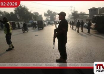 පකිස්ථාන-ඇෆ්ගනිස්ථාන දේශ සීමාවේදී  එල්ල වූ තුවක්කු ප්‍රහාරයකින් පොලිස් නිලධාරීන් පස්දෙනෙකු ජීවිතක්ෂයට