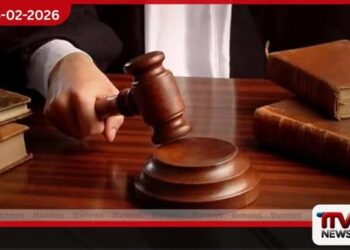 උසාවියේදී පියාගේ සාක්ෂිය වීඩියෝ කළ තරුණියකට රු. 10,000ක දඩයක්