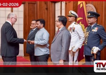 නව තානාපතිවරු තිදෙනෙක් ජනපතිට අක්තපත්‍ර භාර දෙති