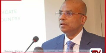 RMV නිලධාරියෙකුගේ කබඩ් එකෙන් සතියක අල්ලස් ලෙස ලක්ෂ 41ක් හමුවෙලා