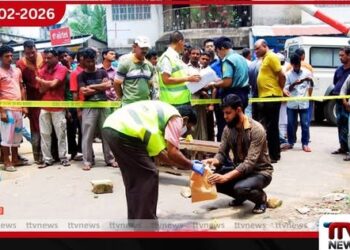 ආදුරුප්පුවීදියේදී පුද්ගලයෙකු කපා කොටා ඝාතනය කෙරේ
