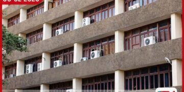 නාරාහේන්පිට කම්කරු දෙපාර්තමේන්තු ගොඩනැගිල්ල පොලිසියට: වෘත්තීය සමිති විරෝධය පල කරයි