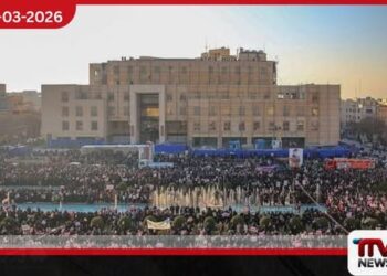 කමේනිට උපහාර දැක්වීමට දහස් සංඛ්‍යාත ඉරාන වැසියන් ඉස්ෆහාන් නගරයට