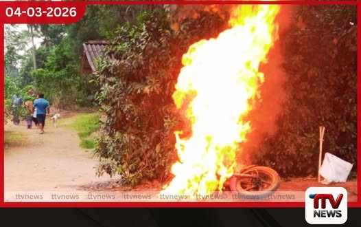 දඹුල්ලෙත් යතුරු පැදියක් ගිනි ගනී