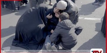 බෝම්බ බිය සහ පාලකයන්ගේ මර්දනය හමුවේ ඉරාන සිවිල් වැසියන් 200කට අධික පිරිසක් මියයයි