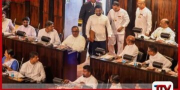 පාර්ලිමේන්තුව අදත් උදේන්ම වැඩ