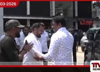 තෙල්දෙණිය සංචාරක තොරතුරු මධ්‍යස්ථානය නියෝජ්‍ය අමාත්‍ය රුවන් සෙනරත් නිරීක්ෂණයට