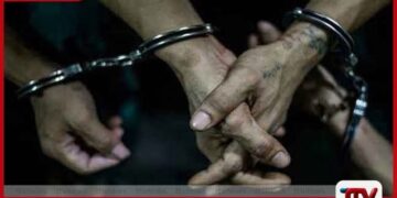 ව්‍යාපාරිකයන් දෙදෙනකු මරා දැමීමට සැරසුණු එකම පවුලේ සහෝදරියන් දෙදෙනකු අත්අඩංගුවට