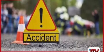 මදුරන්කුලියේදී ලොරියක් සිසුන් දෙදෙනෙකු බිලිගනී