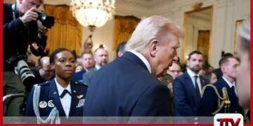 ඉරාන නායකයා ඝාතනයට ට්‍රම්ප් නියෝග දුන් ආකාරය හෙළිවෙයි