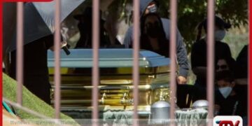 මෙක්සිකානු මත්ද්‍රව්‍ය රජු ‘එල් මෙන්චෝ’ රන් මිනීපෙට්ටියක තැන්පත් කෙරේ