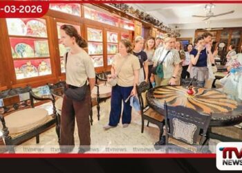 නෙදර්ලන්තයෙන් කොළඹ සිරි බලන්න ඇවිත්