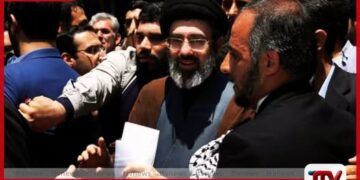 ඉරාන මීළඟ නායකයා ලෙස සැලකෙන මොජ්තාබා කමේනිට ඊශ්‍රායල ප්‍රහාරයකින් බරපතළ තුවාල