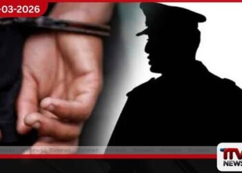 සැකකරුවෙකුගේ බැංකු කාඩ්පතින් මුදල් වංචා කළ පොලිස් කොස්තාපල්වරයෙකු අත්අඩංගුවට